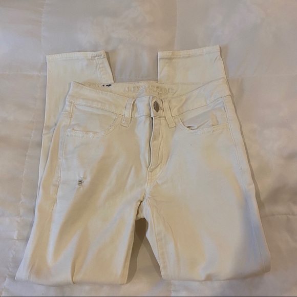AMERICAN EAGLE white ripped jeans - Picture 7 of 7